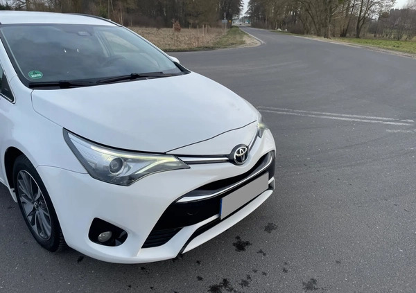 Toyota Avensis cena 44900 przebieg: 187000, rok produkcji 2015 z Nidzica małe 529